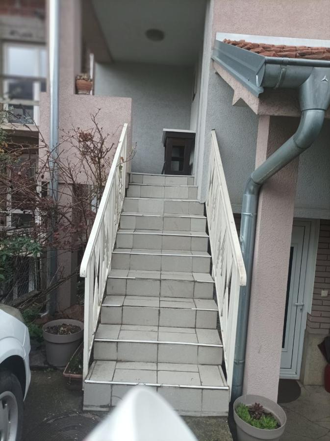 Apartmani Biljana Lazic Vrnjačka Banja Kültér fotó