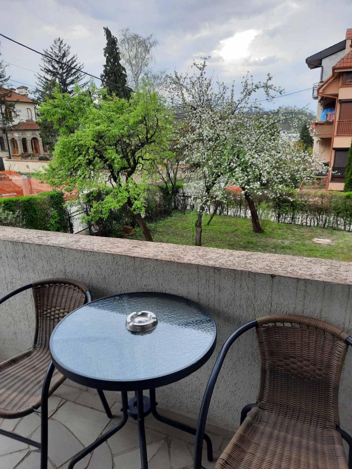 Apartmani Biljana Lazic Vrnjačka Banja Kültér fotó
